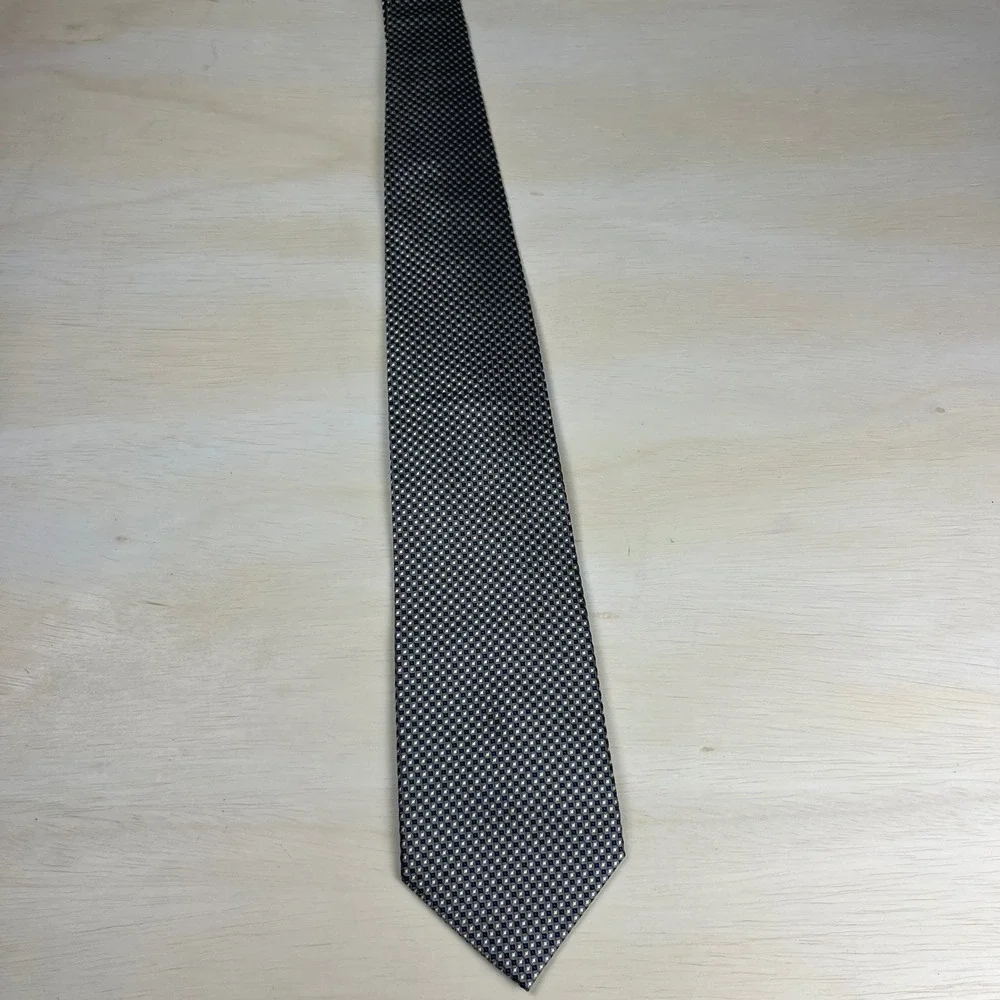 Foggia Mens Silk Tie Silver Grey Geometric Diamond Handmade Necktie